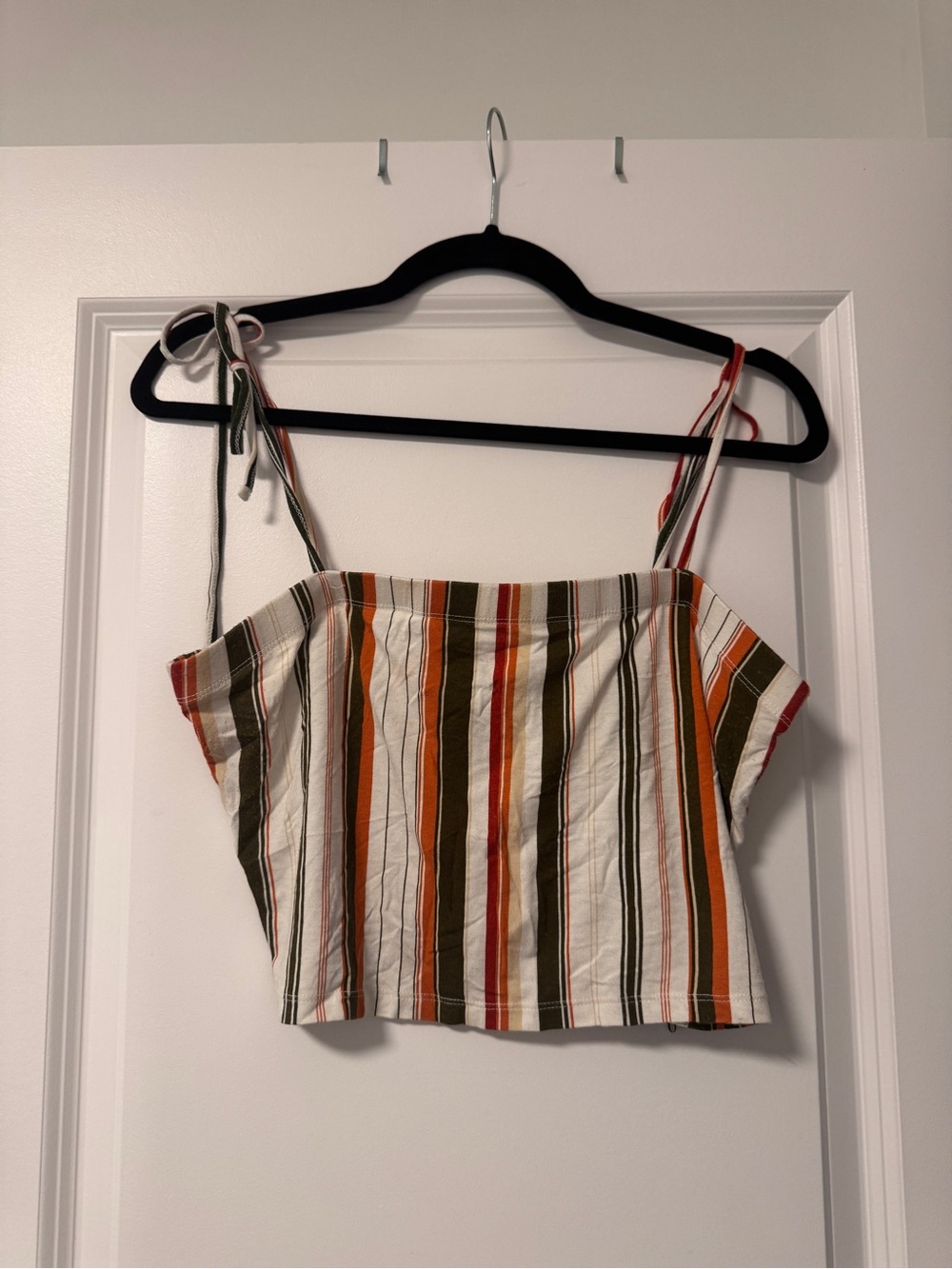 Forever 21 Striped Tie-Shoulder Crop Top in Cream, Olive & Orange